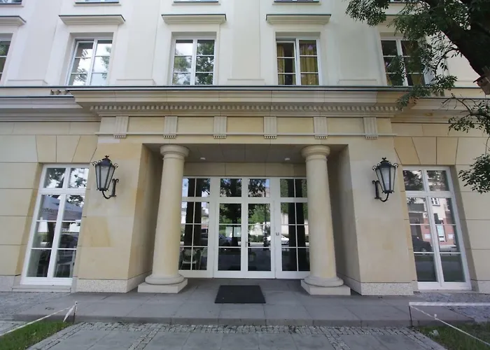 Hostel Dom Pomocy Studentom Warszawa